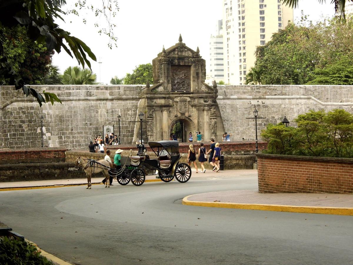Shell Residence Manila Luaran gambar